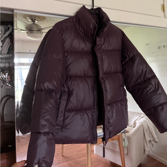 Fabletics Essential Puffer - Picture 4 of 4